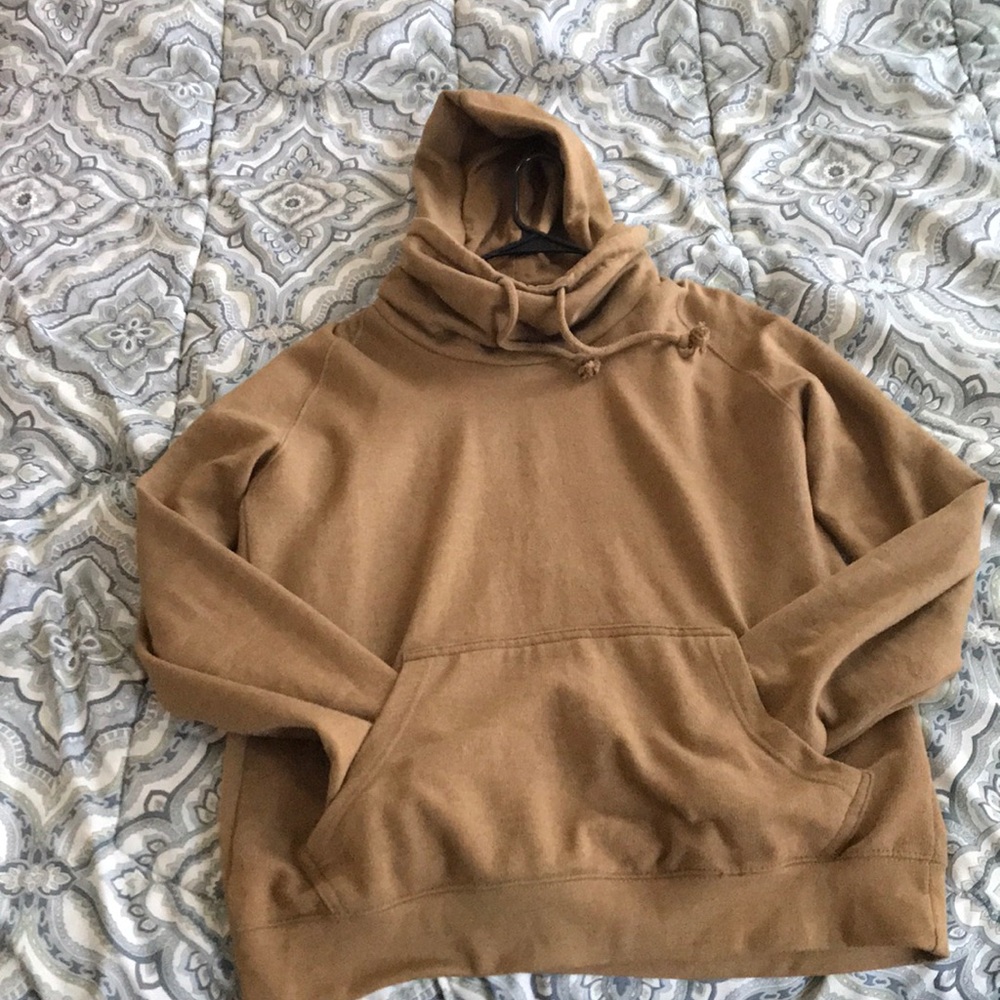 Pull Over Hoodie with extra neck layer
